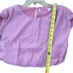 ASTR The Label Sleeveless Crewneck Satin Cropped Blouse Size Small Pink Photo 3