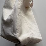 Lululemon Fast Track Bag 2.0 9L — Light Ivory — Retail $88 Photo 4