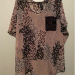 Bisou Bisou  Abstract Short Sleeve Fitted Waist Pocket Blouse Size XL Photo 0