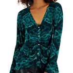 INC INTERNATIONAL PRINTED RUCHED LONG SLEEVE V-NECK TOP  PS Photo 0