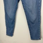 American Eagle  Curvy Super High Rise Jeggings Sz 12 SHORT Light Medium Wash Photo 6