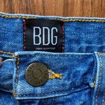 Urban Outfitters BDG outfitters boyfriend low rise distressed shorts size 24 Photo 3