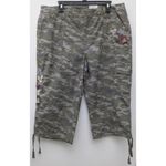 st. john's bay  Women's Capri Pants Camo Floral Embroidered Drawstring Leg Size 20 Photo 1