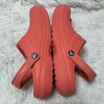 Crocs Lined Clogs Classic Coral Unisex Slip-On Charm Faux Fur Women’s Size 10 Photo 3