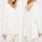 Free People  No Frills Ivory Lace Inset Oversized Asymmetrical Sweater W-775 Sz S Photo 2