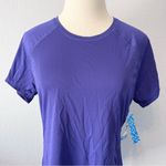 Old Navy Active Women’s Semi-Fitted Purple Short Sleeve Active Shirt Medium NWT Photo 1