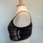 Free People Movement Barely There yoga top/workout top size XSmall/Small Black Photo 2