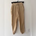 Lululemon Scuba High-Rise Jogger *Fleece 28" in Trench Beige Tan Size 0 Photo 1