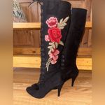 Wild Diva  Black Lace-Up Knee-High Boots with red Floral Embroidery size 10 suede Photo 3