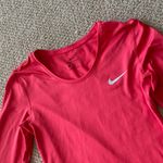 Nike Dri-FIT Hypercool Pink Long Sleeve Shirt Crew Neck Activewear Top Small S Photo 1
