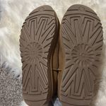 UGG  Boots Mini Photo 3