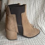 Tod's  Classic Tan Suede Heeled Chelsea Boots Size 37‎ Photo 2