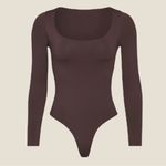 SKIMS l Essentials Long Sleevw Scoopneck Bodysuit Photo 1