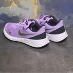 Nike  Revolution 5 Women’s Lilac Running Shoes Size 8 Photo 8