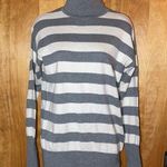 Gap Gray & White Striped  Size Medium Turtleneck Sweater Photo 0