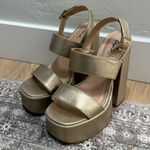 Qupid  Gold Platform Sandals Photo 0
