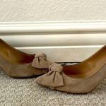 VANELi El Toro Taupe Suede Knotted Bow Pointed Toe Pumps Size 10 Photo 4