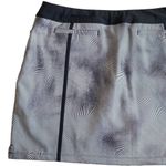 Adidas  Women’s Golf Tennis Skort Size L Striped Pull On Pockets Black White Photo 7