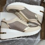 Kenneth Cole  Women’s Fiona Wedge Sneakers- Cream Colored- Size 8.5- new in box Photo 7