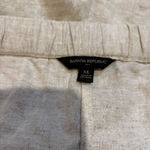 Banana Republic Linen Blend Women's Shorts Beige Size XL Stretch Waist Pockets Photo 2