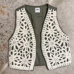 ZARA Embroidered Quilted Open Front Vest Photo 1