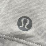 Lulu White Size M Photo 2