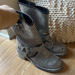 Azalea Wang Charity Bootie Black Size 6.5 Photo 0