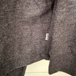 Levi's Levi’s Women’s XL Grey White Pullover Sweatshirt Photo 1