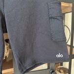 Alo Yoga  Biker Shorts High rise Waist Cargo pockets Black 7” Inseam workout Photo 4