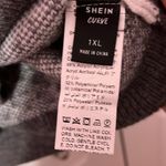 SheIn Geometric Patterned V-Neck Sweater - Grey and White Photo 1