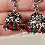 Silver tone green and red beaded Jhumkas Indian earrings Photo 2