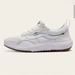 Vans UltraRange Neo VR3 Shoe
Women 8.0 US Mens 6.5 US Photo 1