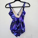 MiracleSuit  Womens Oceanus 1 Piece Slim Shape and Firm Swimsuit Size 6 Photo 2