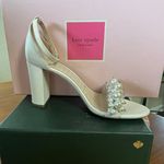 Kate Spade NIB Rosa Pearly Stud Ankle-strap Block Heels Ivory Parchment Size 6.5 Photo 3
