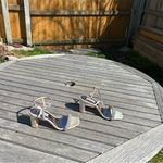 Badgley Mischka  Marilee Heels in‎ champagne size 5.5 Photo 1