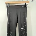 Nike  Pro Women S Dri-Fit Linear Rain Reflective Crop Legging‎ Tight Black Purple Photo 1