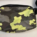 Lululemon  Everywhere Belt Bag Heritage 365 Camo green black 1L Photo 6