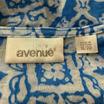 Avenue  Tank Top Size 18/20 Blue White Patterned Sleeveless Photo 6