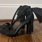 Black heels with bow Size 8 Photo 1
