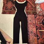 Black and white boatneck sleeveless jumpsuit Size M Photo 1