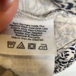 Eddie Bauer  Women’s 3/4 Sleeve Abstract Floral All Over Print V-Neck EUC Sz M Photo 2