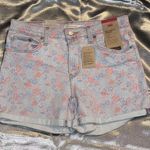 Levi's Levi’s Mid Length Hypersoft Caitlyn Shorts Photo 3