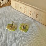 Bouquet Green White Seashell Cluster Earrings Vintage “Beatrix” Screwback Cottagecore Jewelry Photo 4