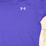 Under Armour  women's medium purple Heatgear Catalyst shirt Photo 3