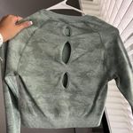 Gymshark Long Sleeve Gym Shark Shirt Photo 2