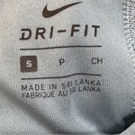 Nike Women’s Swoosh Sports Bra Photo 7