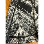 Lululemon Women’s 10 Hot to Street Tank Heat Wave Black White Criss Cross Top Photo 9