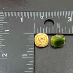 Vintage Unsigned Faux Jade Square Green Resin? Stud Post Earrings 3g Photo 6