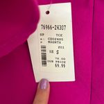 Ivy & Leo Magenta Dress With Ruffle Sleeves Photo 4