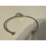 90's Vintage Womens Floral Silver Tone Bangle Bracelet Dainty Minimalist Western Photo 3